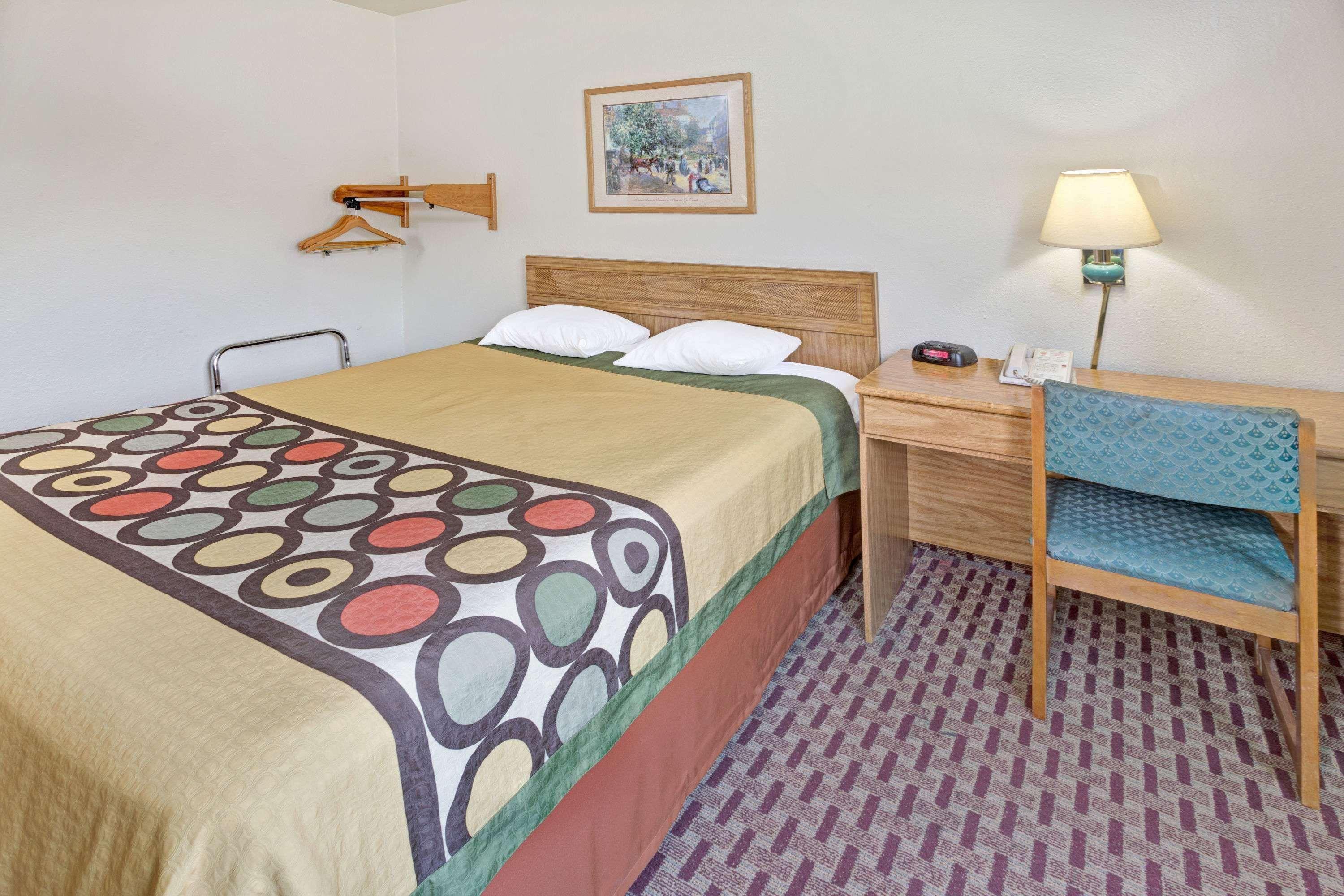 Super 8 By Wyndham Canonsburg/Pittsburgh Area Exterior photo